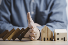 blocks-falling-hand-catching